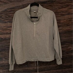 Women’s Old Navy Gray Quarter-Zip Sweatshirt. Size Small